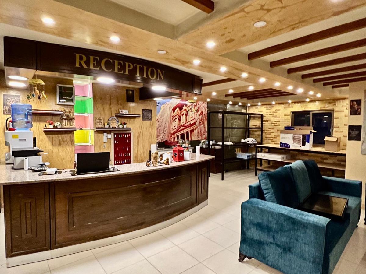 וואדי מוסא Raqeem Hotel מראה חיצוני תמונה