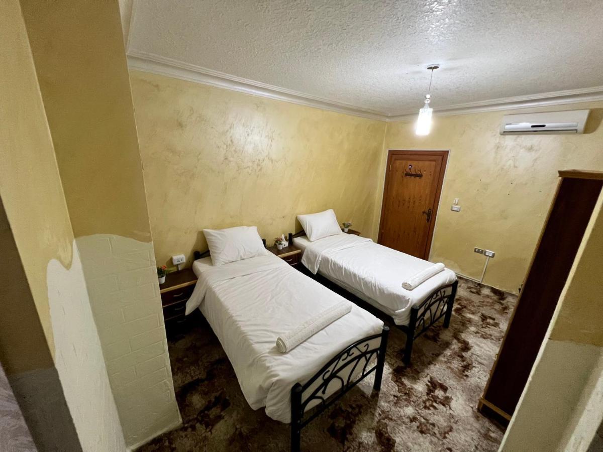 וואדי מוסא Raqeem Hotel מראה חיצוני תמונה